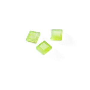 PLATZ, flache rückseite, light green Jade 5x5 mm, halbedelstein GAVBARI
