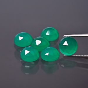 Runder Stein, Rosenschliff - Grüner Achat 4 MM