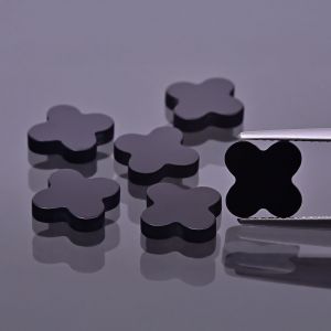 Kleeblatt aus Onyx 10x10 MM