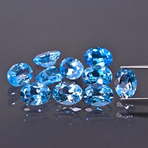 Ovaler Stein, Kegel - Swiss Blue Topas 7x5 MM