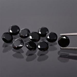 Runder Stein, Kegel - Spinell 3 MM